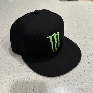 Monster Energy Snap Back - New